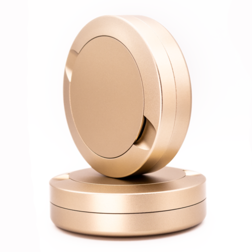 Snusdosor i aluminium i guld färg som kan graveras med personlig design