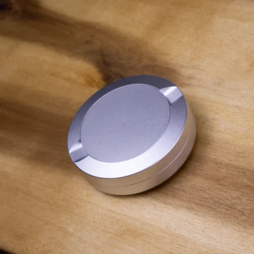 Graverad silver snusdosa i aluminium med live-preview